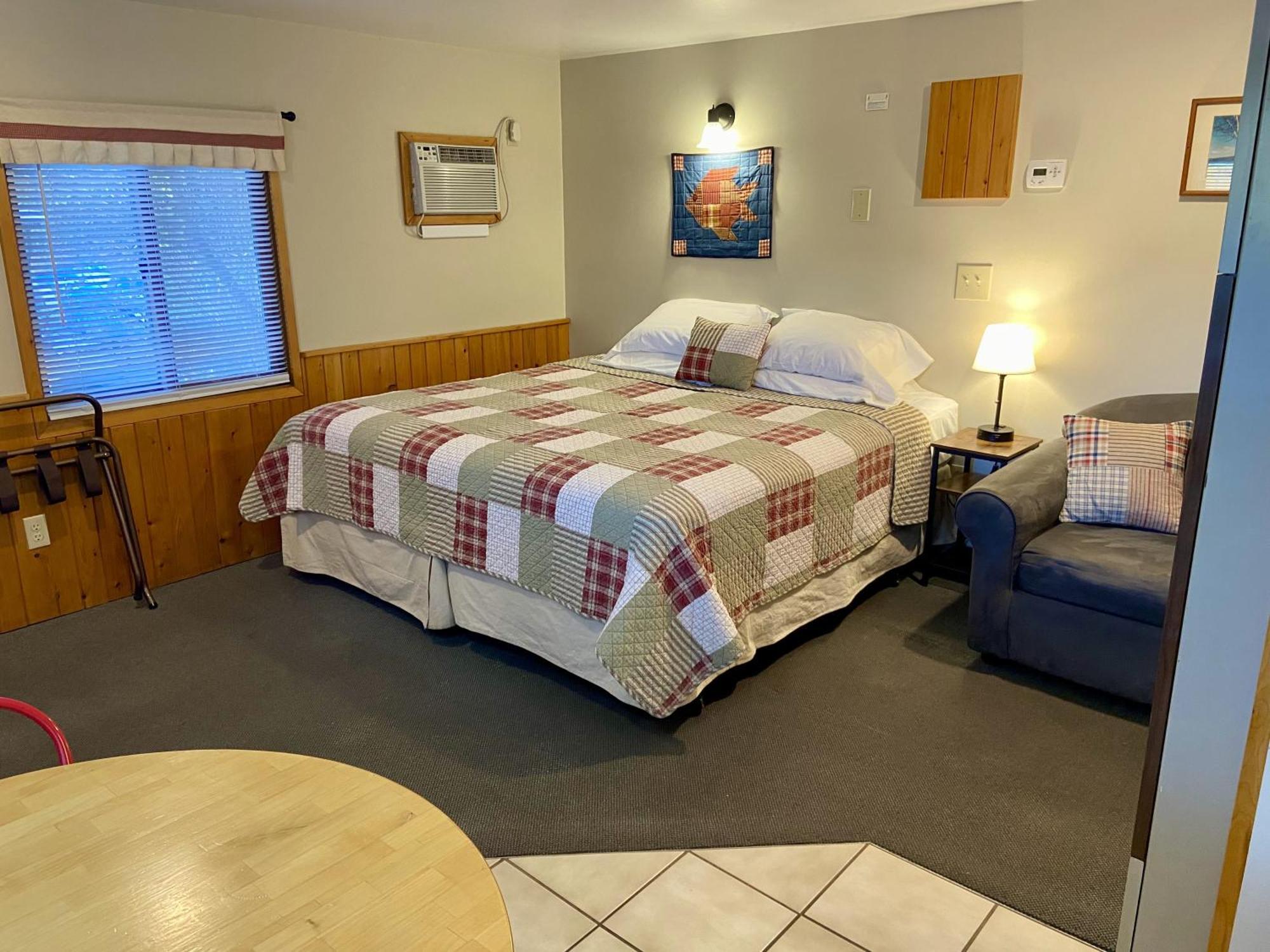 Benzonia Betsie Riverside Resort מראה חיצוני תמונה